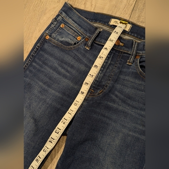 Madewell Denim 9” High Rise  Skinny Jeans - Picture 5 of 11